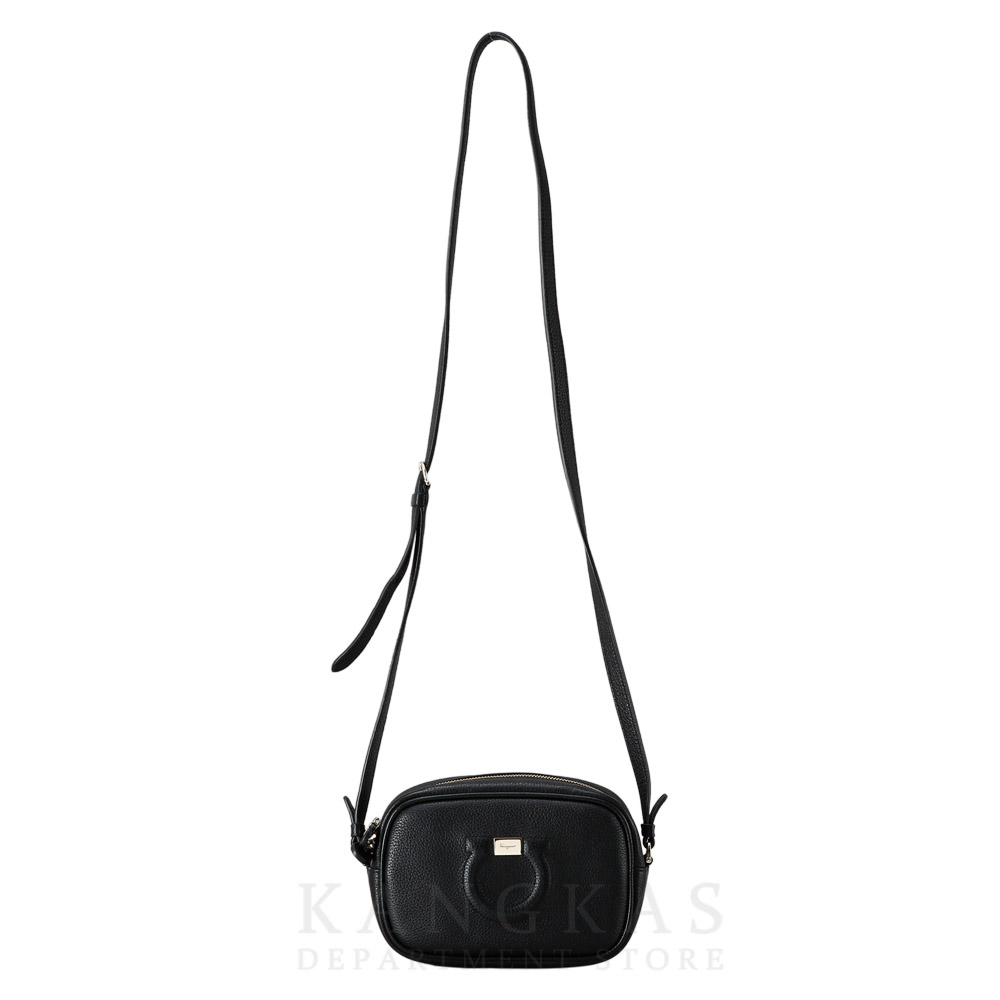 FERRAGAMO(USED)페레가모 간치니 로고 카메라백